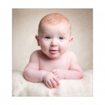 Baby photography glasgow 3 month baby with head up